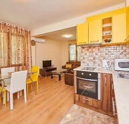 Apartament Relaxx * פומורי